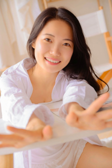 美女暴光